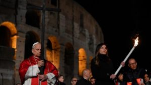 papa Leão XIV na Via-Sacra em Roma