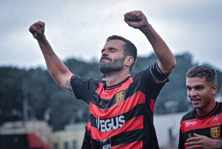 Flamengo x Paulinense - Bezinha