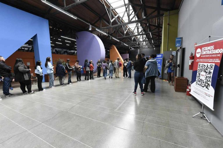 Mega Mutirão de Empregos