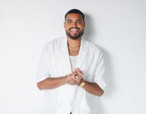 Yan, cantor de pagode