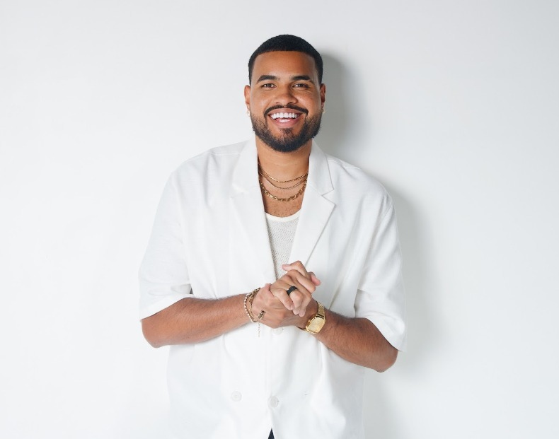 Yan, cantor de pagode