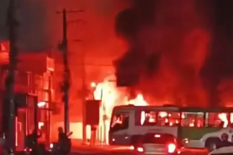 incêndio ônibus Guarulhos