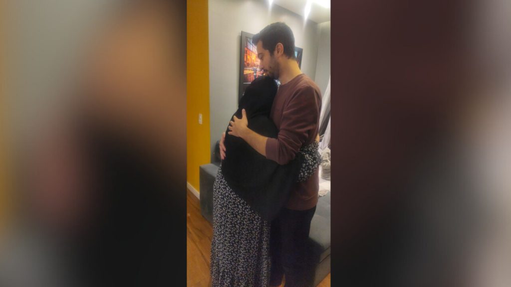 Abdallah se encontra com a esposa