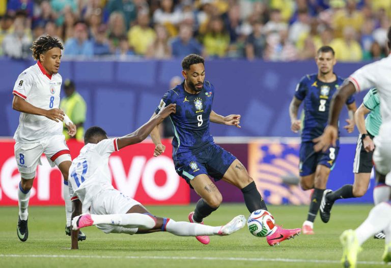 Brasil x Haiti - Copa do Mundo