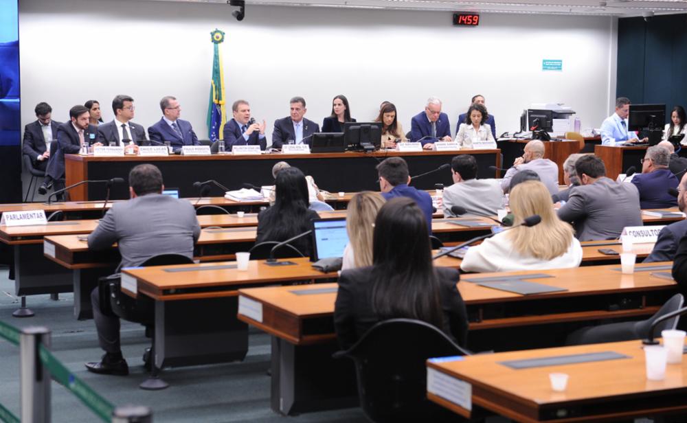 CCJ da Câmara dos Deputados vota redução da maioridade penal