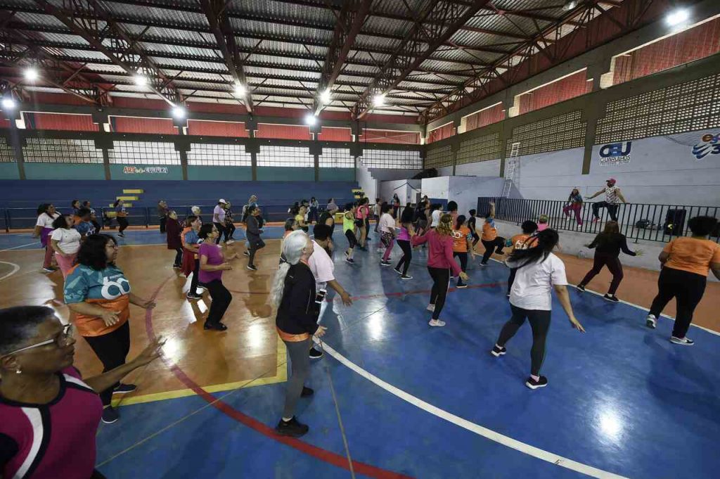 Zumba CEU Jardim Presidente Dutra