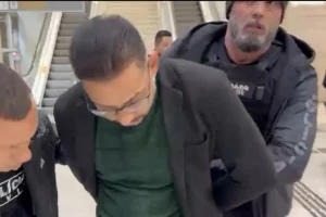 arrastadores do aeroporto preso