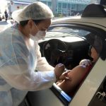 drive-thru de vacinação contra a influenza