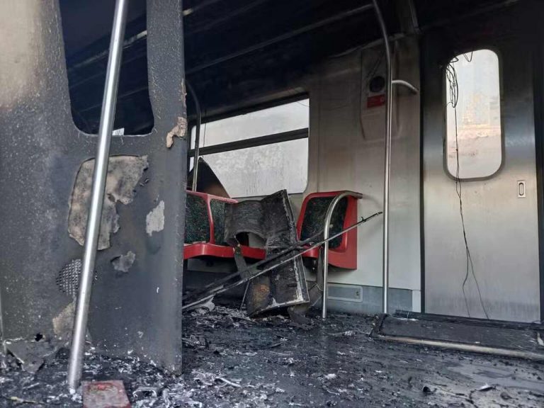 explosão em vagão da linha 12 da Trivia Trens