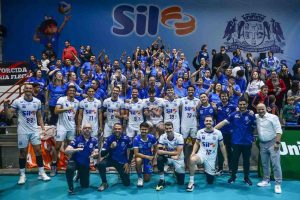 Vôlei Guarulhos junto com a torcida