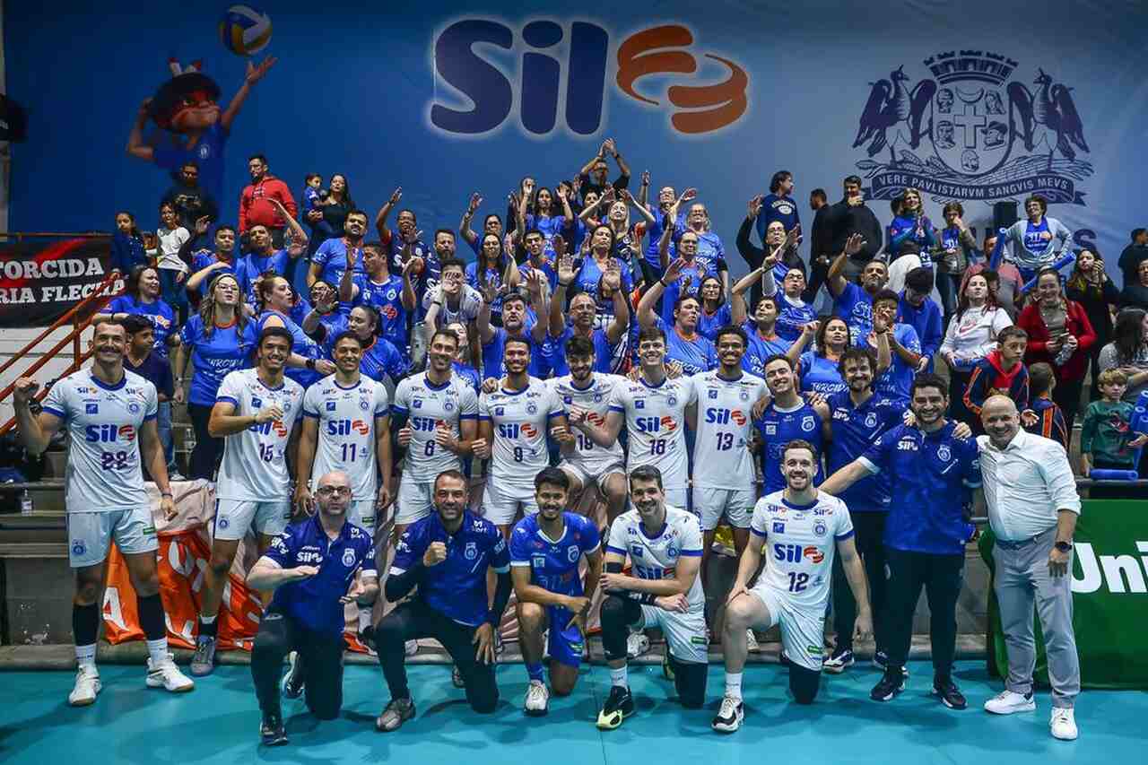 Vôlei Guarulhos junto com a torcida