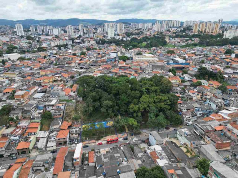 Praça R. Perola_Drone